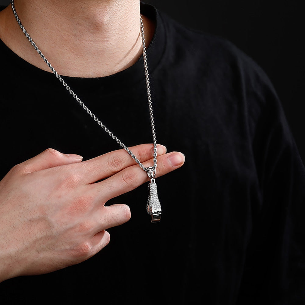 Clipper Pendant + Chain Luxury